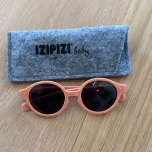 IZIPIZI Baby Round Sunglasses in Apricot